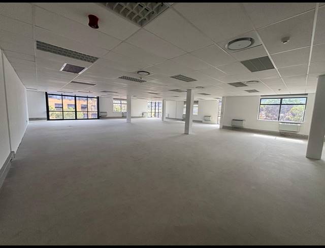 400M² OFFICE TO LET IN PLATTEKLOOF 3